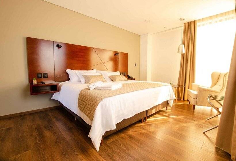 اتاق اجرایی, Mitru Sur