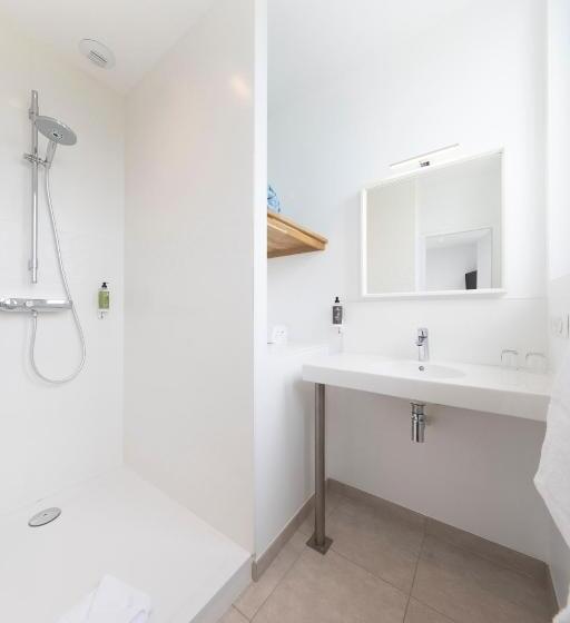 חדר סופריור, Hôtel Spa De La Citadelle Lorient