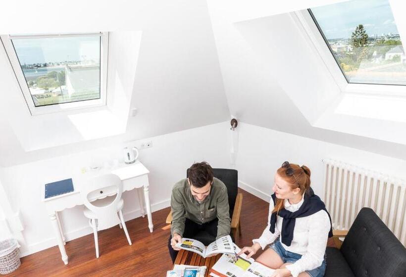Полулюкс Вид на Море, Hôtel Spa De La Citadelle Lorient