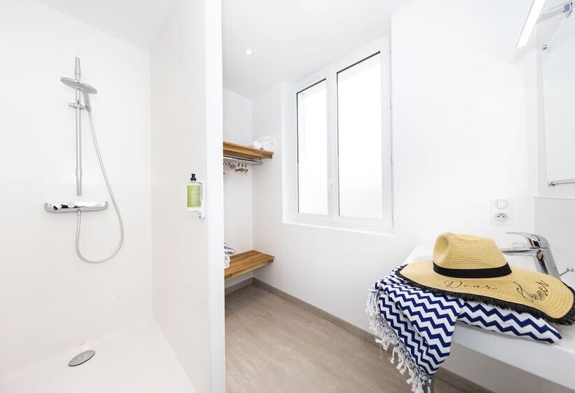 חדר סופריור, Hôtel Spa De La Citadelle Lorient