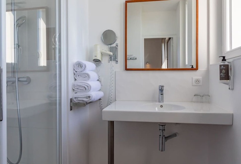 סוויטת ג'וניור נוף לים, Hôtel Spa De La Citadelle Lorient