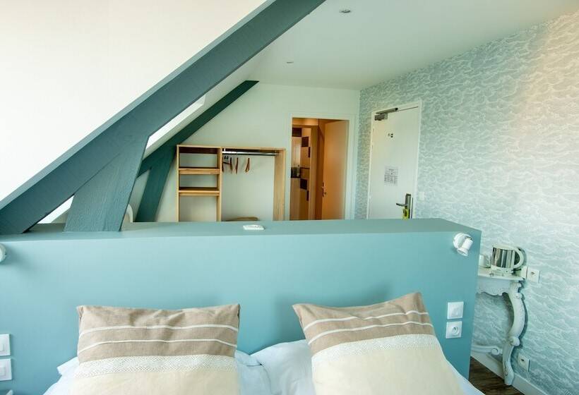 Полулюкс Вид на Море, Hôtel Spa De La Citadelle Lorient