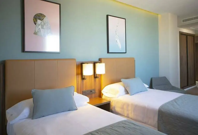 اتاق لوکس, Hotel Riu Plaza España