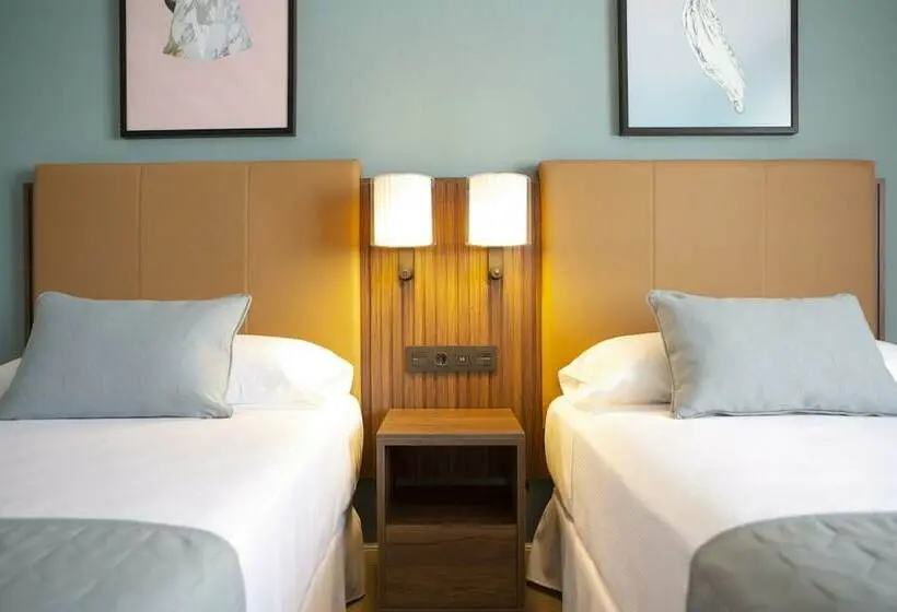 اتاق لوکس, Hotel Riu Plaza España