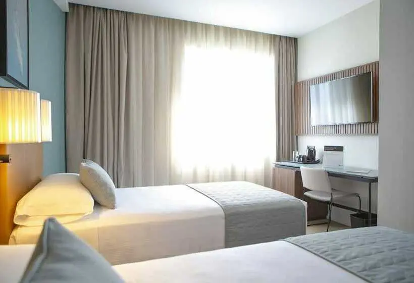 اتاق لوکس, Hotel Riu Plaza España