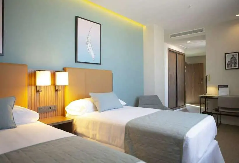 اتاق لوکس, Hotel Riu Plaza España