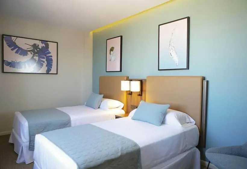 اتاق لوکس, Hotel Riu Plaza España