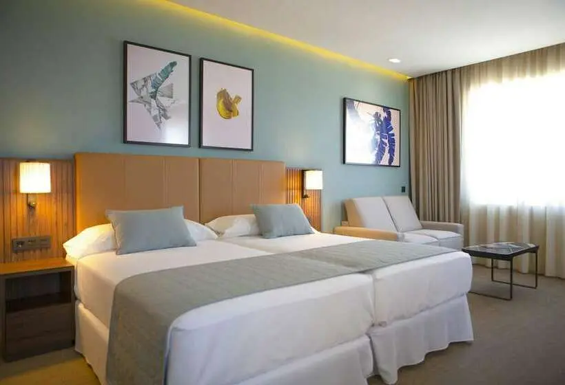 اتاق لوکس, Hotel Riu Plaza España