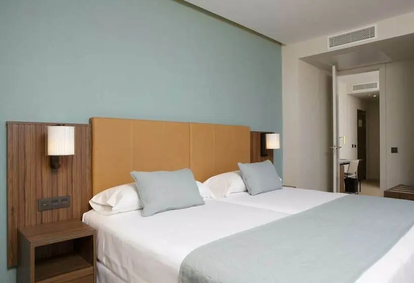 اتاق لوکس, Hotel Riu Plaza España
