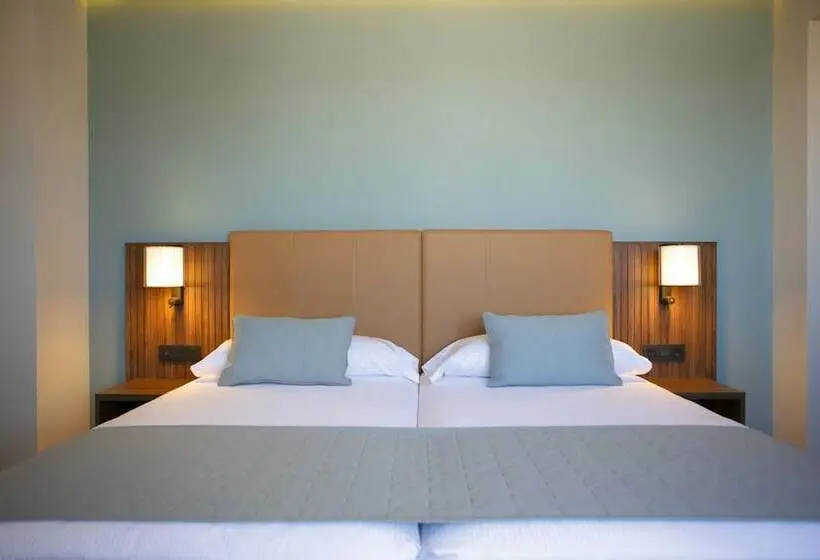 اتاق لوکس, Hotel Riu Plaza España