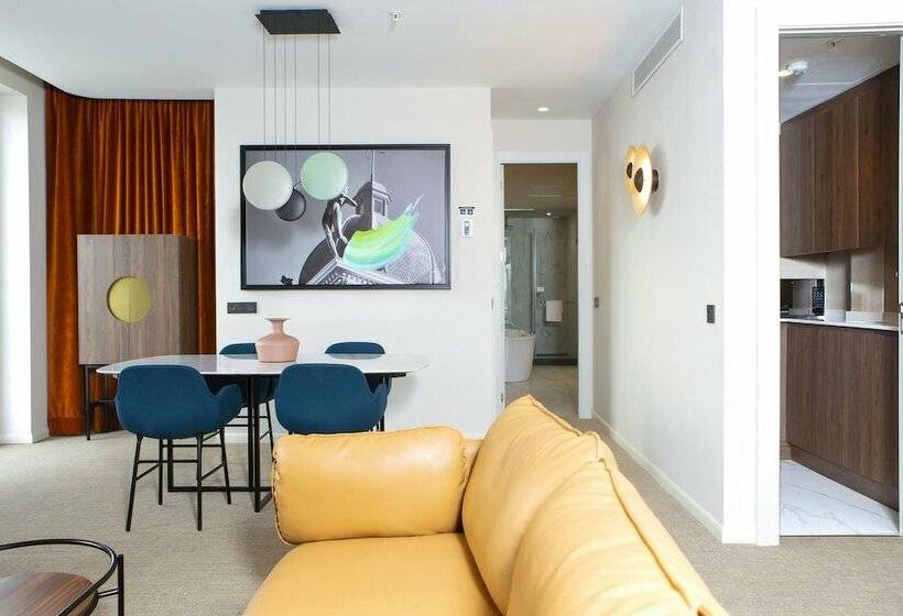 سوئیت پرزیدنت, Hotel Riu Plaza España