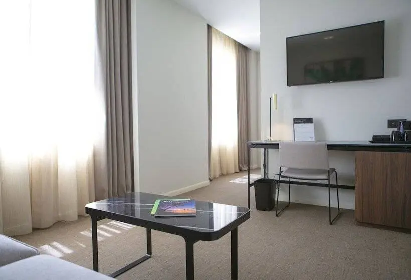 اتاق لوکس, Hotel Riu Plaza España