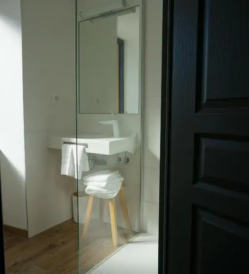 スタンダードルーム, Hôtel Saint Roch, Saint Ybard