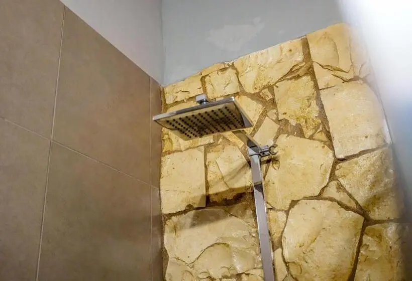 اتاق استاندارد, Quinta Dos I's