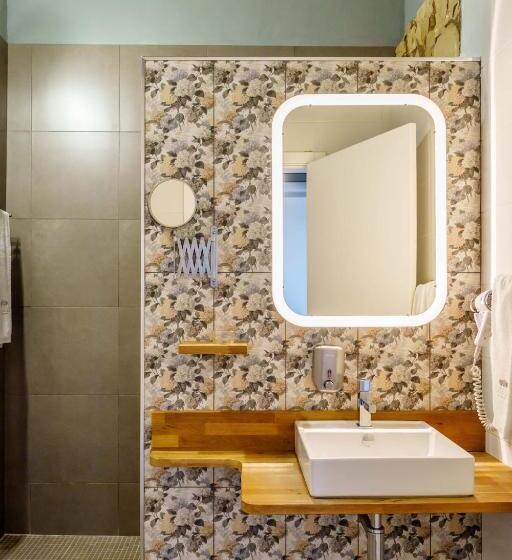 Номер Стандарт, Quinta Dos I's