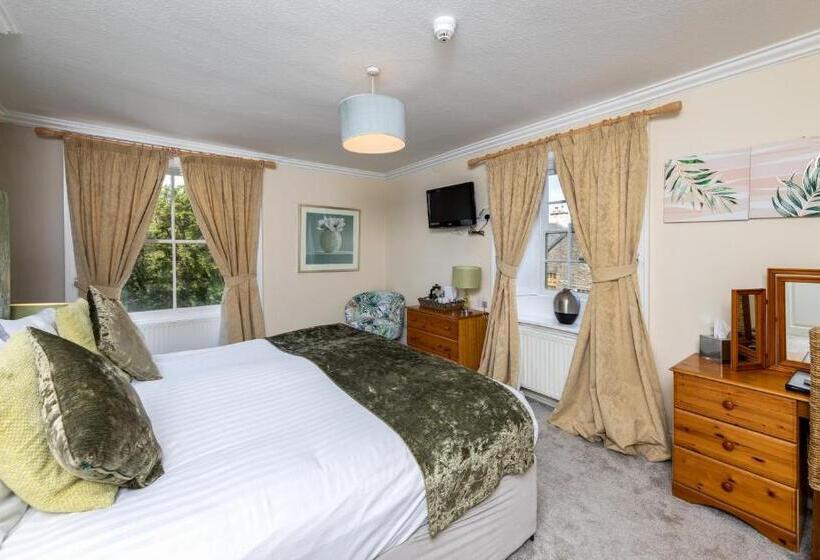 غرفة قياسية, Alston House