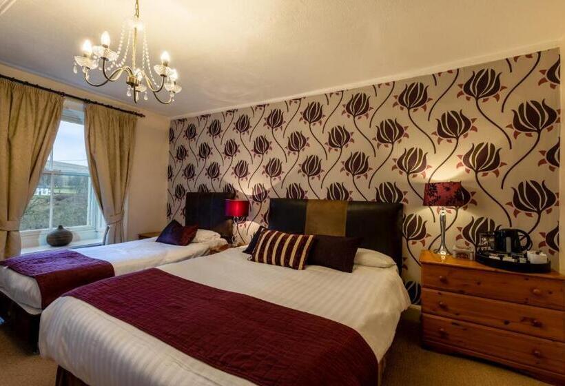 غرفة عائلية, Alston House