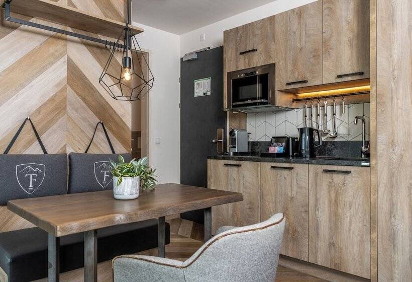 Студия Стандарт, 24 By Avenida   Mountain