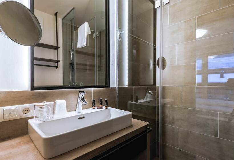 Люкс 2 Спальни, 24 By Avenida   Mountain