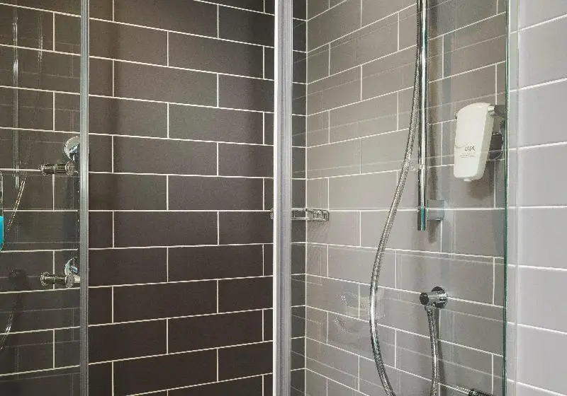 キングサイズベッドのスタンダードルーム, Holiday Inn Express   Rouen Centre   Rive Gauche, An Ihg
