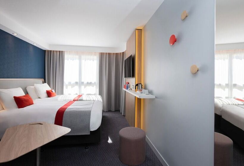 Номер Стандарт Двуспальная Кровать, Holiday Inn Express   Rouen Centre   Rive Gauche, An Ihg
