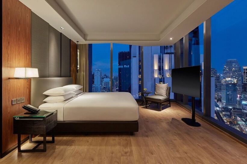 جناح بريميوم, Hyatt Regency Bangkok Sukhumvit