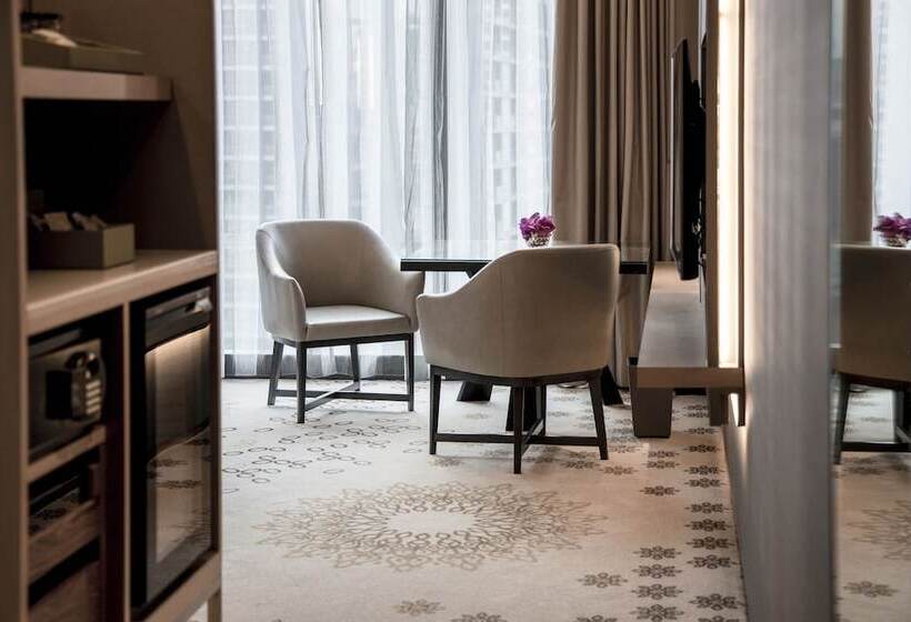 غرفة قياسية مطلة على المدينة, Hyatt Regency Bangkok Sukhumvit