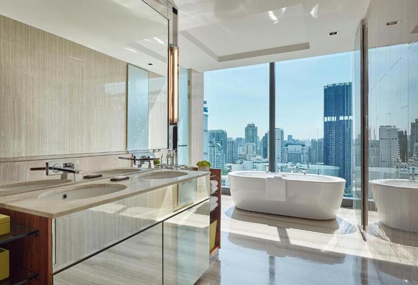 جناح بريميوم, Hyatt Regency Bangkok Sukhumvit