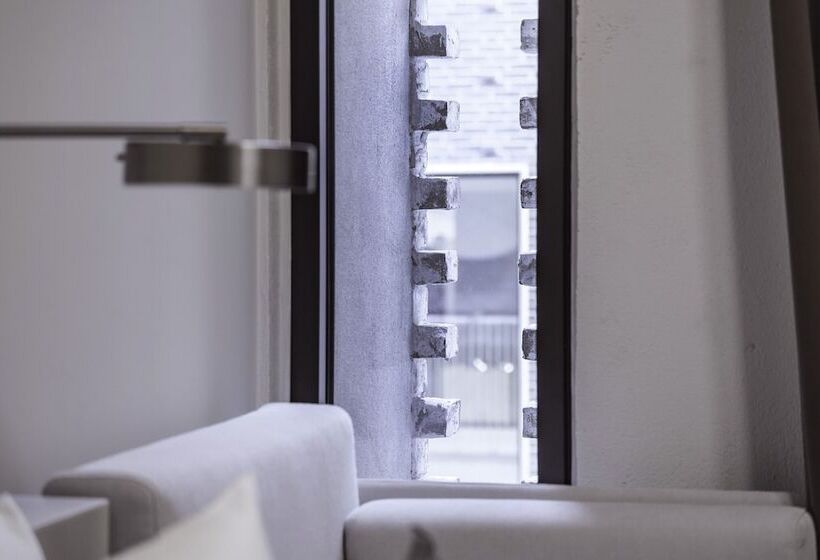 חדר סטנדרט, Ottilia