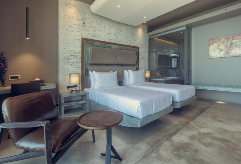 Номер Deluxe Вид на Море, Pledge Scape