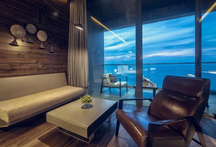 Habitación Premium Vista al Mar., Pledge Scape