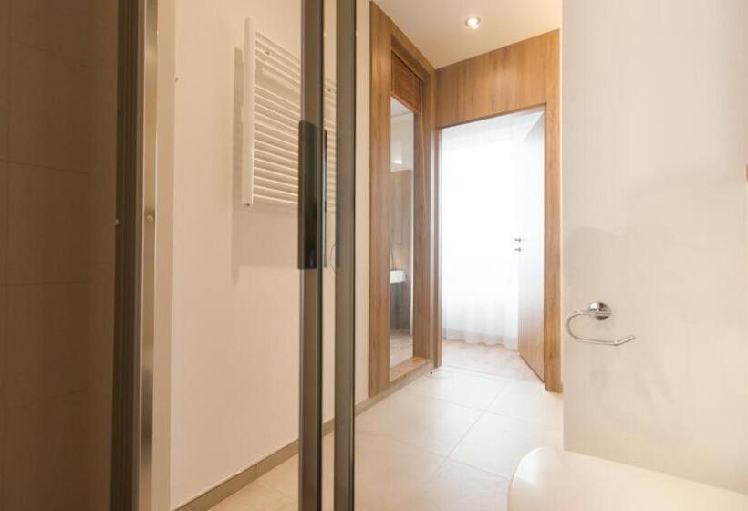 스탠다드 스튜디오, City Break Wolska Apart