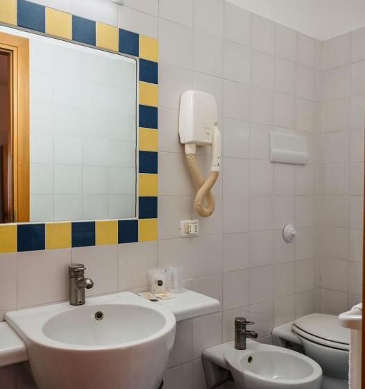 Номер Стандарт, Rojas