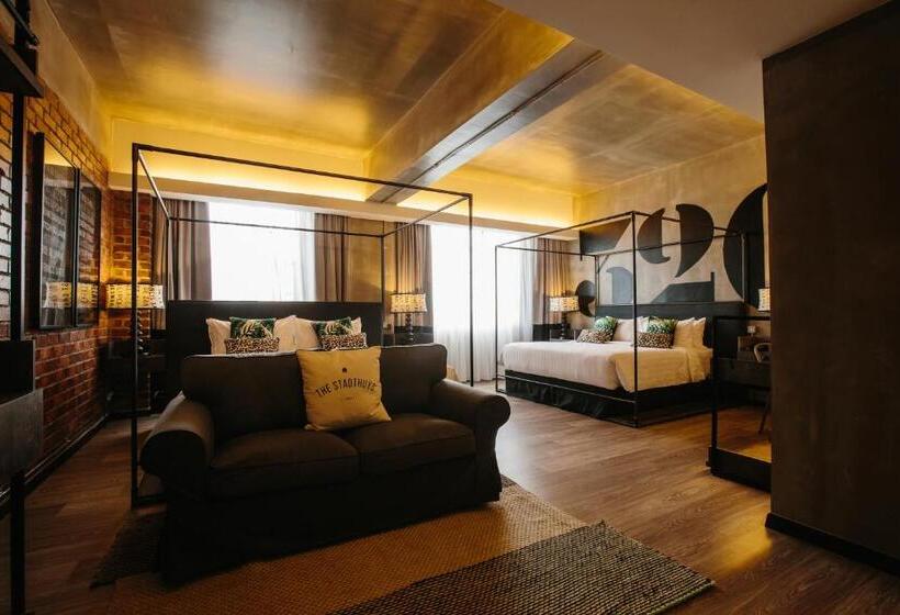 Familien Suite, Rosa Malacca