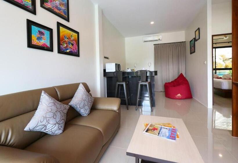 غرفة عائلية, The Scene Cliff View Villas