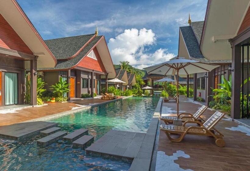 غرفة ديلوكس مزودة بشرفة, The Scene Cliff View Villas