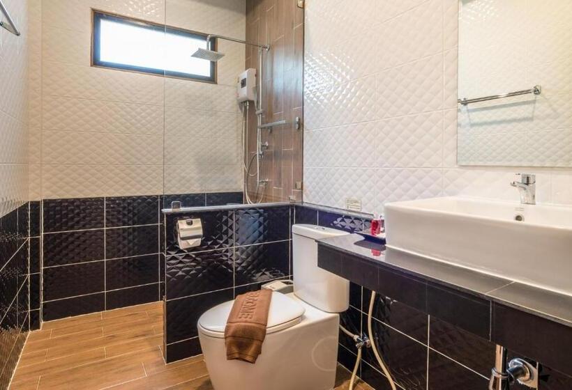 غرفة عائلية, The Scene Cliff View Villas