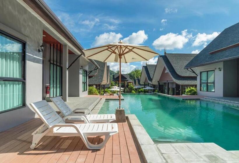 غرفة عائلية, The Scene Cliff View Villas