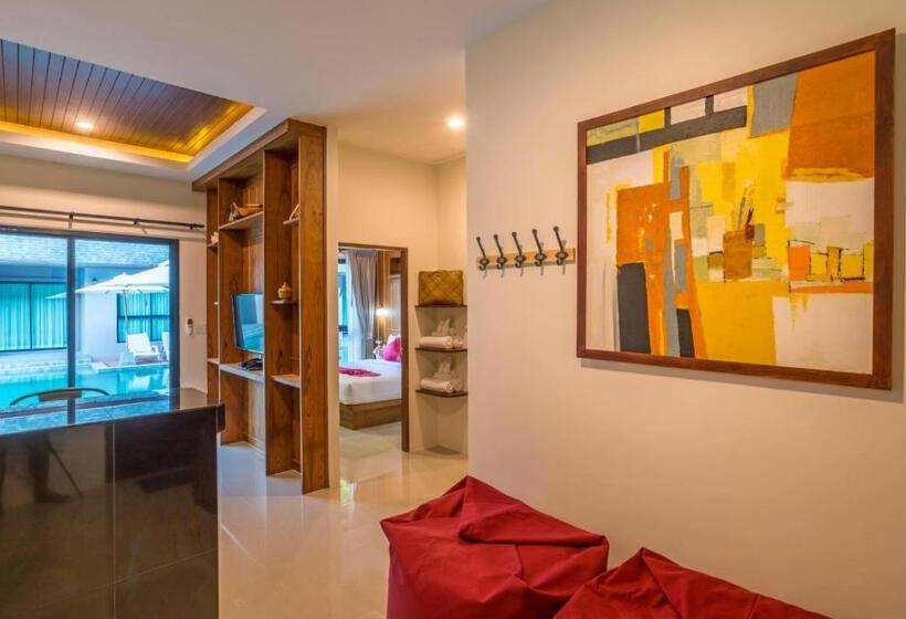 غرفة عائلية, The Scene Cliff View Villas