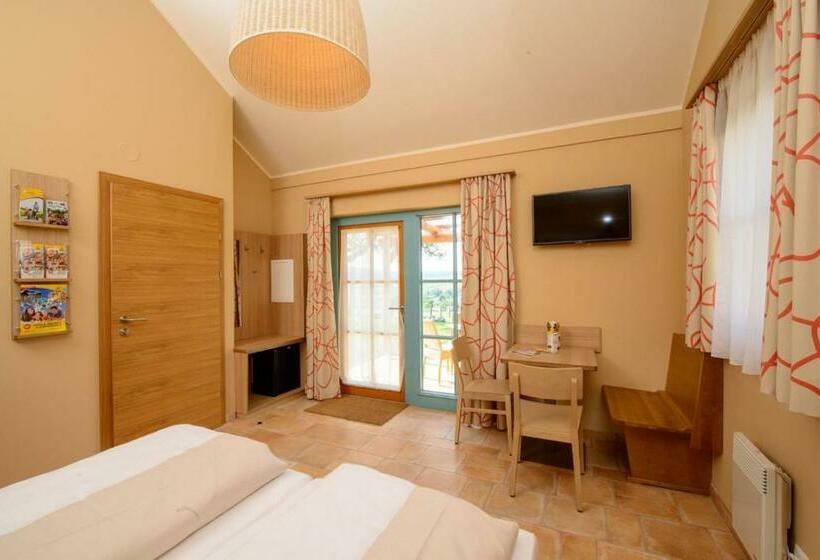 غرفة قياسية ثلاثية, Jufa Hotel Neutal