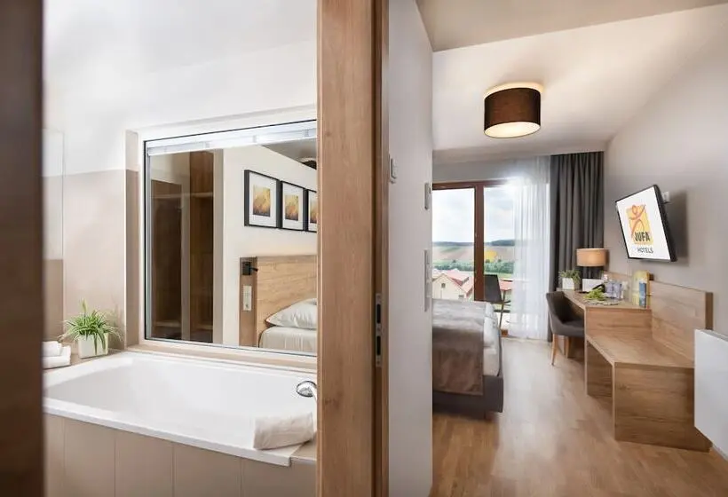 デラックストリプルルーム, Jufa Hotel Neutal