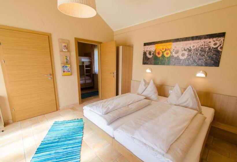 غرفة قياسية رباعية, Jufa Hotel Neutal