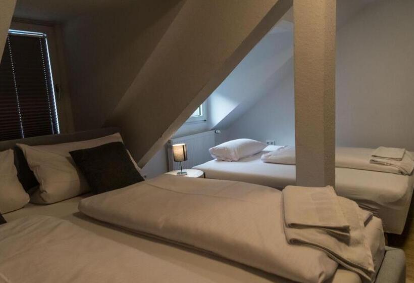 Quarto Familiar, Altstadt Hotel Self Check In