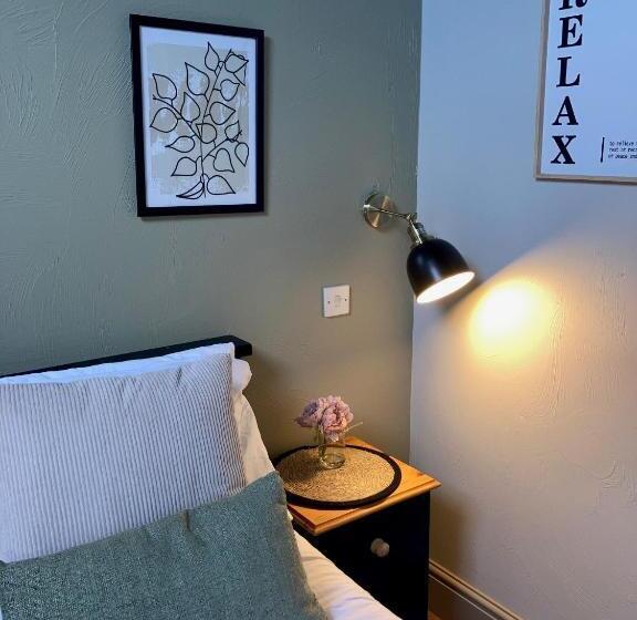 اتاق استاندارد, Blue Ball Inn, Sandygate, Exeter