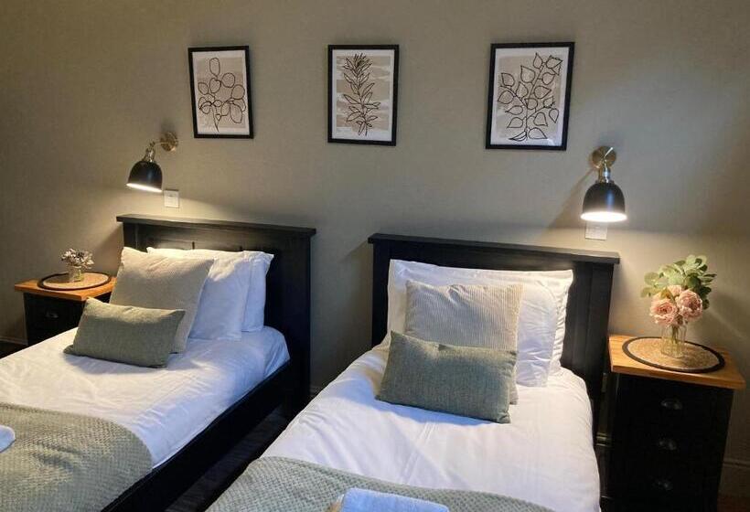 اتاق استاندارد, Blue Ball Inn, Sandygate, Exeter