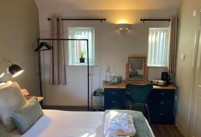 Family Room, Blue Ball Inn, Sandygate, Exeter