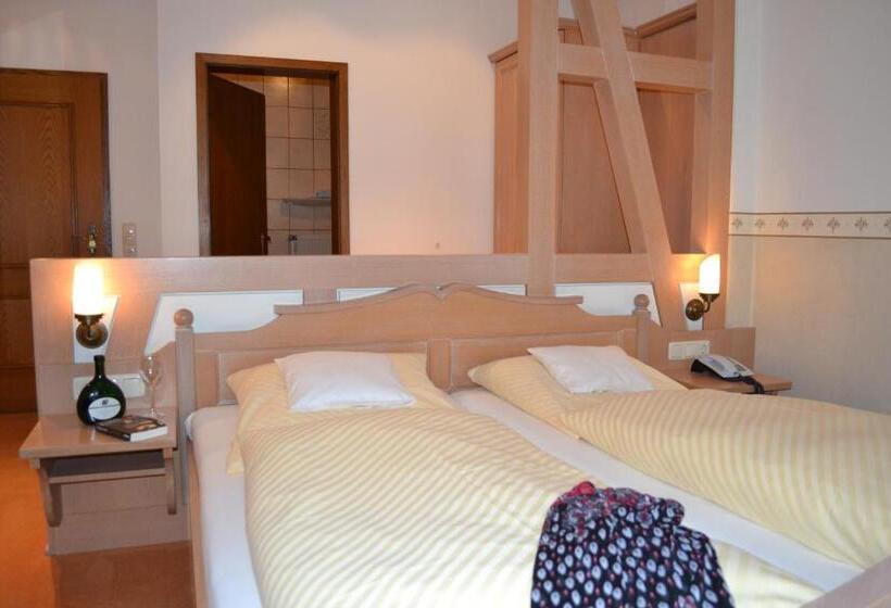 Четырехместный Номер Стандарт, Gasthof Rödertor