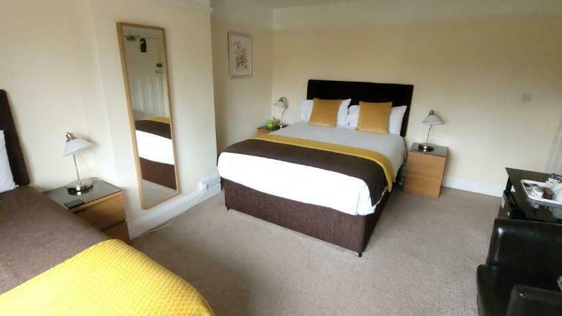 Habitació Triple Estàndard, Hampton Lodge En Suite Rooms With Free Parking