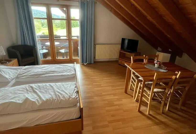 スタンダード４人部屋, Landgasthof Jägerhaus