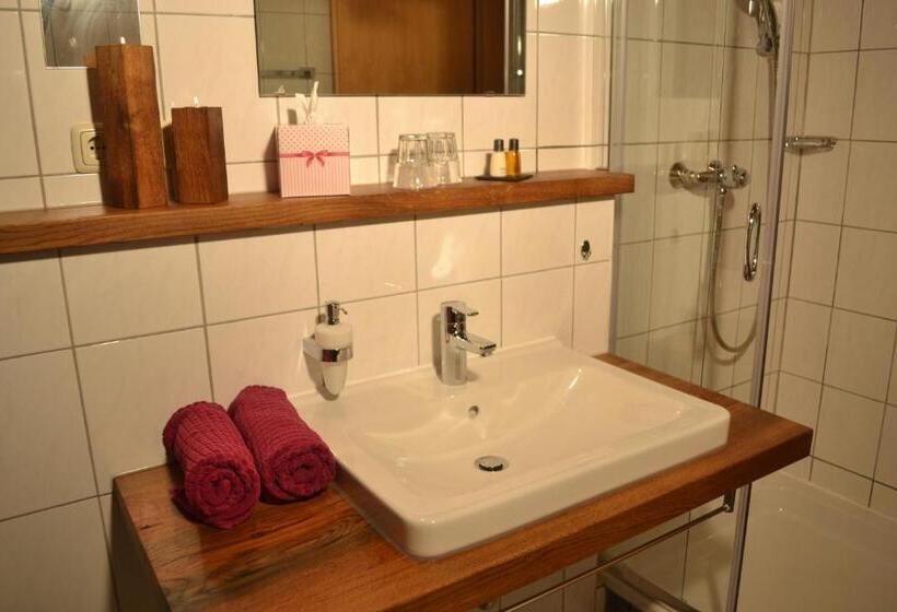 1ベッドルームアパートメント, Niederauer Hof